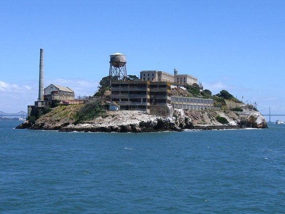 Alcatraz už dávno neslouží jako věznice. Dnes je jedním z nejznámějších národních parků USA a slouží jako muzeum, ale také skvlěá příležitost dozvědět se něco o možnostech využití solární energie. foto: Edward Z. Yang, licence Creative Commons