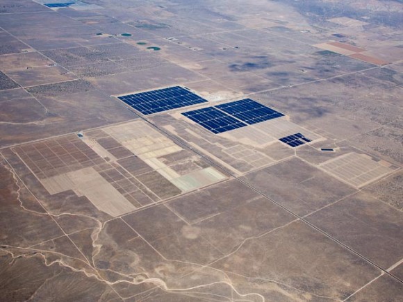 Úspěšně dohotovených projektů staveb solárních elektráren v Kalifornii přibývá závodním tempem. Zdroj: FirstSolar