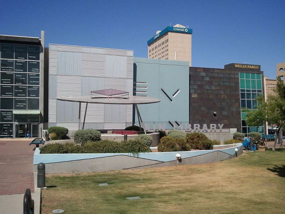 Veřejná knihovna texaské metropole El Paso. foto: B575, licence CC BY-SA 3.0, zdroj: wikimedia