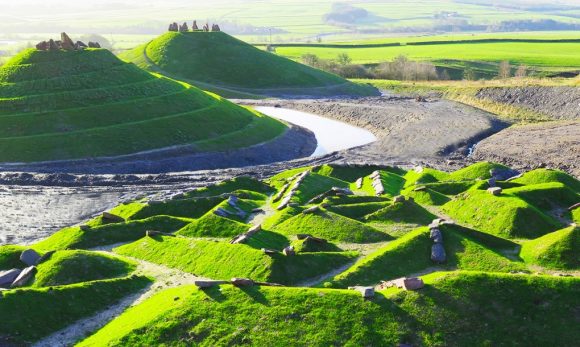 „Vesmír, kde všechno má svůj smysl. Jen ho někdy musíte chvilku hledat.“ Zdroj: Charles Jencks 