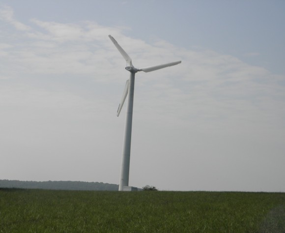 Kouzlo větrných elektráren nespočívá jen v nízkých nákladech, ale taky minimálních dopadech na životní prostředí. Zdroj: Radomír Dohnal