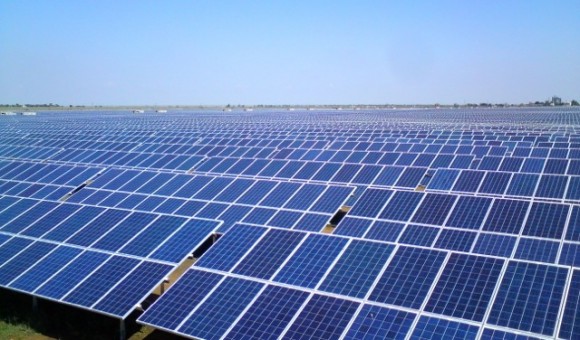 Solární elektrárna Ochotnikovo na Ukrajině patří mezi největší na světě, foto: wikipedia
