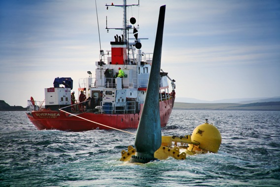 Přílivová turbína při testech nedajeko skotského pobřeží. Zdroj: Rolls Royce