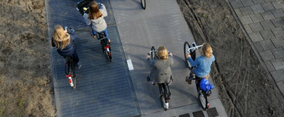 „Kdyby všechny cyklostezky v Holandsku překryly solární panely, nemusely by se budovat žádné energetické farmy.“  Zdroj: Solaroad