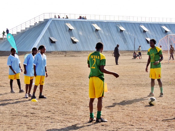 Keňská fotbalová hvězda, Saumel Eto o projektu v Laikipa soudí: „Fotbal je pro Keňu vášní a je dobře, když tahle vášeň pomáhá k větší soběstačnosti.“Zdroj: pitch-africa.org