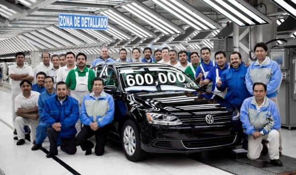 „Mexická VW automobilka v Puebla je největší automobilkou v Mexiku.“ Zdroj: Volkswagen