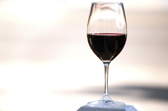 biovíno sklenice vína