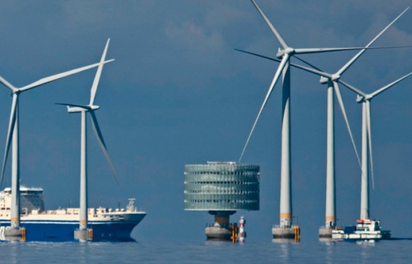 Větrné elektrárny na pobřeží mají být především pro Británii, Irsko, Skotsko, ale i Německo a další severské státy jedním z klíčových OZE, foto: EWEA