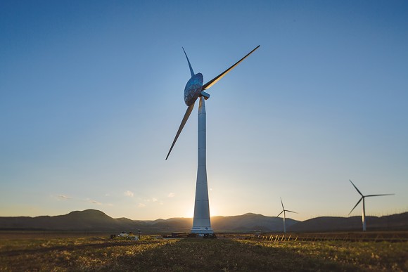 Nový typ větrné turbíny společnosti GE je vybaven speciální konstrukcí, která zvyšuje účinnost až o 3 %. foto: GE