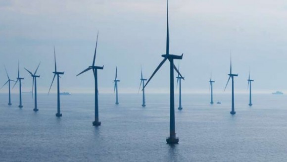 Britské pobřeží ukrývá obrovské energetické zásoby - ne ve fosilních zdrojích, ale v síle větru a moře. foto: Siemens