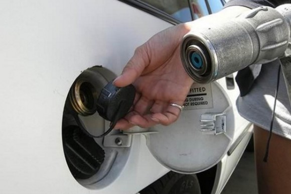 V Česku jezdí čím dál tím víc aut na stlačený zemní plyn - CNG. Letos jich je už kolem 16 000.