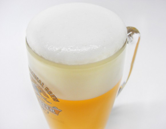„Pivo vyrobené z kanalizační vody bude podíváno jen v rámci řízených degustací, do národní prodejní sítě se nedostane.“ foto: yamada taro, licence public domain