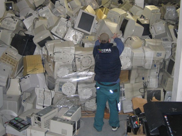 Vysloužilé počítače a jiné ICT vybavení tvoří většinu elektroodpadu. foto: REMA Systém