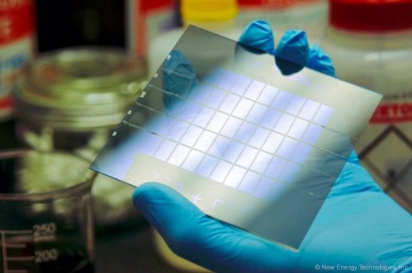 Šablona pro průhledné solární články neboli fotovoltaická okna společnosti New Energy Technologies, Inc. foto: New Energy Technologies, Inc.
