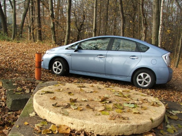 Toyota Prius plug-in hybrid. V ČR se prodává za cenu 909 900 Kč; foto: Hybrid.cz