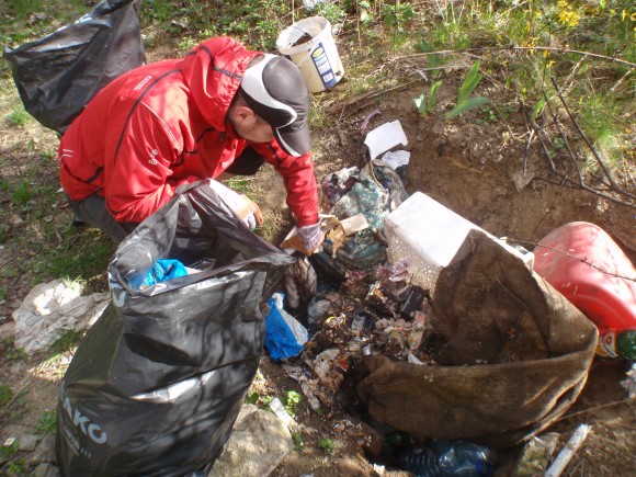 Velkého českého úklidu se letos zúčastnilo kolem 65 000 lidí v celé republice.
