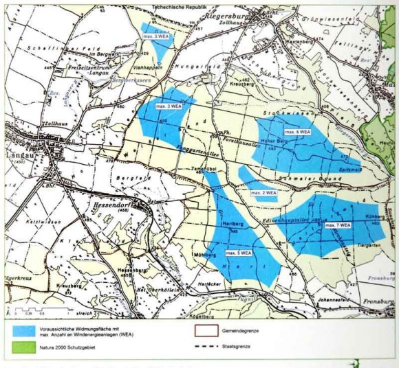 Zelená barva - chráněná oblast Natura 2000, modrá - předpokládané lokality s udáním maximálního počtu objektů větrných elektráren. Zdroj: Windpark Nord Web