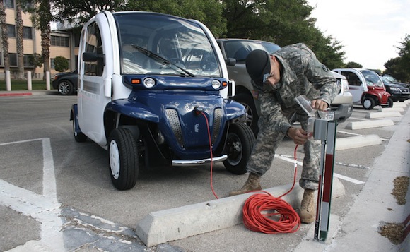 americká armáda elektromobily