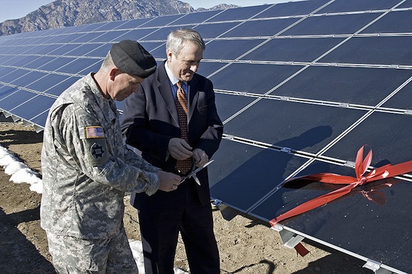 americká armáda solární elektrárna