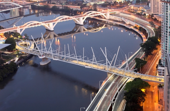 Kurilpa bridge - solární most přes řeknu Brisbane