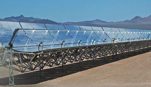 poušť ve státě Nevada - solární elektrárna