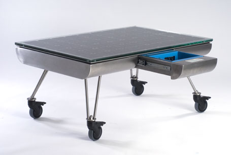 solární stůl od Intelligent Forms
